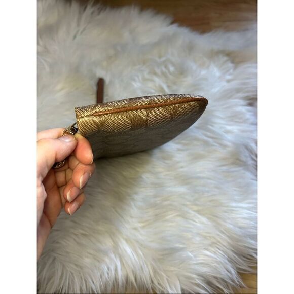 Coach Large Wristlet Clutch Top Zip Brown $125 signature C used - Picture 7 of 9